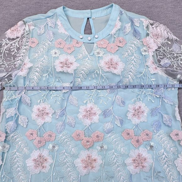 Floral Embroidered Sheer Overlay Tunic Blouse Keyhole Light Turquois Silver XXL - Picture 8 of 11